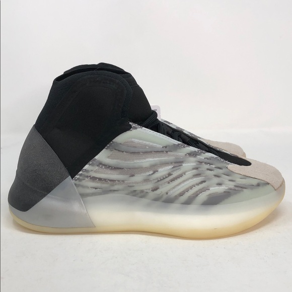 Adidas Men’s Yeezy Quantum Basketball FZ4362 Black White Athletic Shoes- Size 5 main image 2